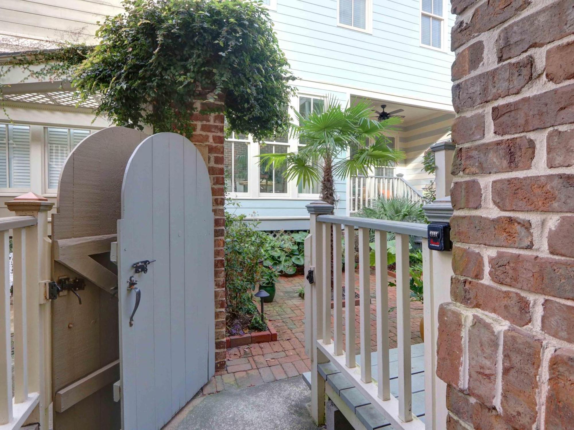 Crawford Carriage House Apartment ซาวานนาห์ ภายนอก รูปภาพ